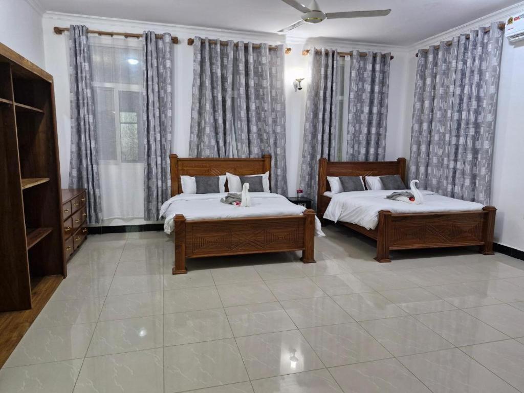 64 Zenj House Luxury Airport B&B Mbweni Buitenkant foto