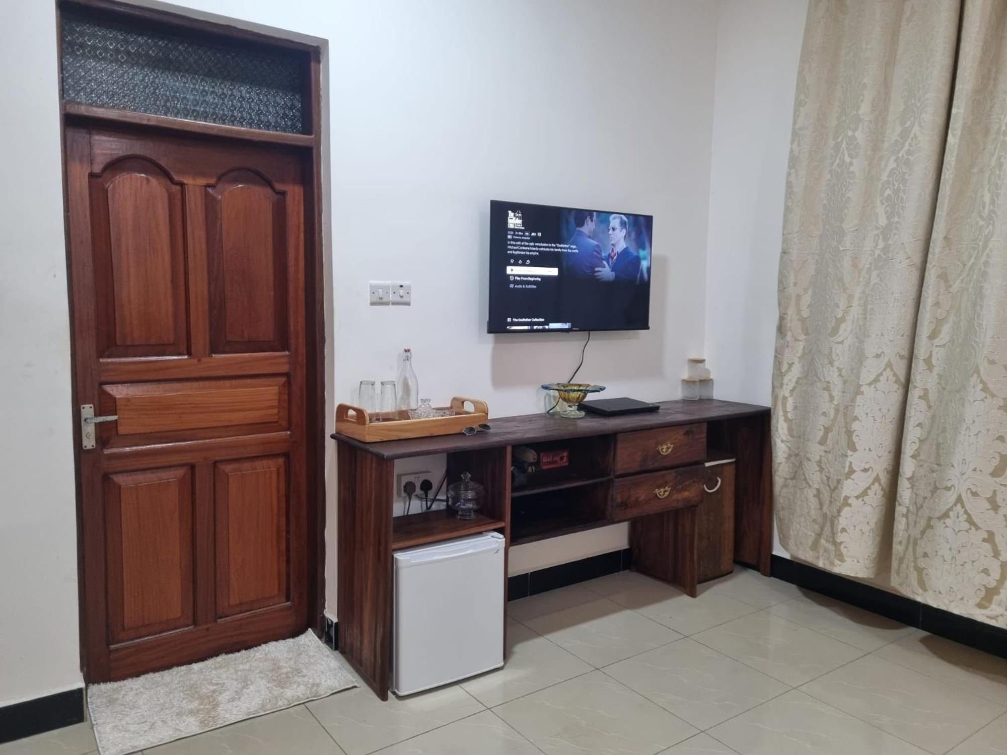 64 Zenj House Luxury Airport B&B Mbweni Buitenkant foto