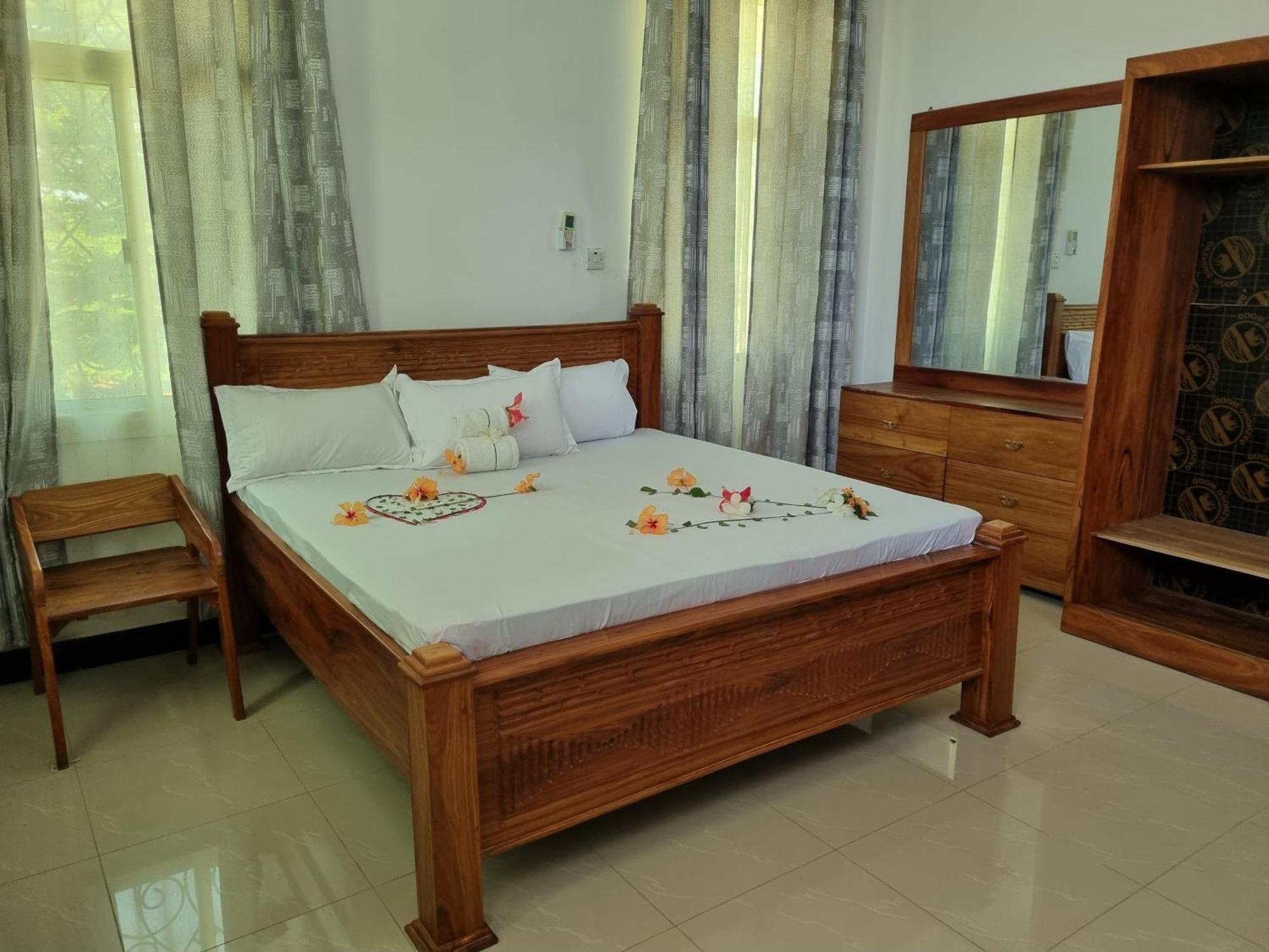 64 Zenj House Luxury Airport B&B Mbweni Buitenkant foto