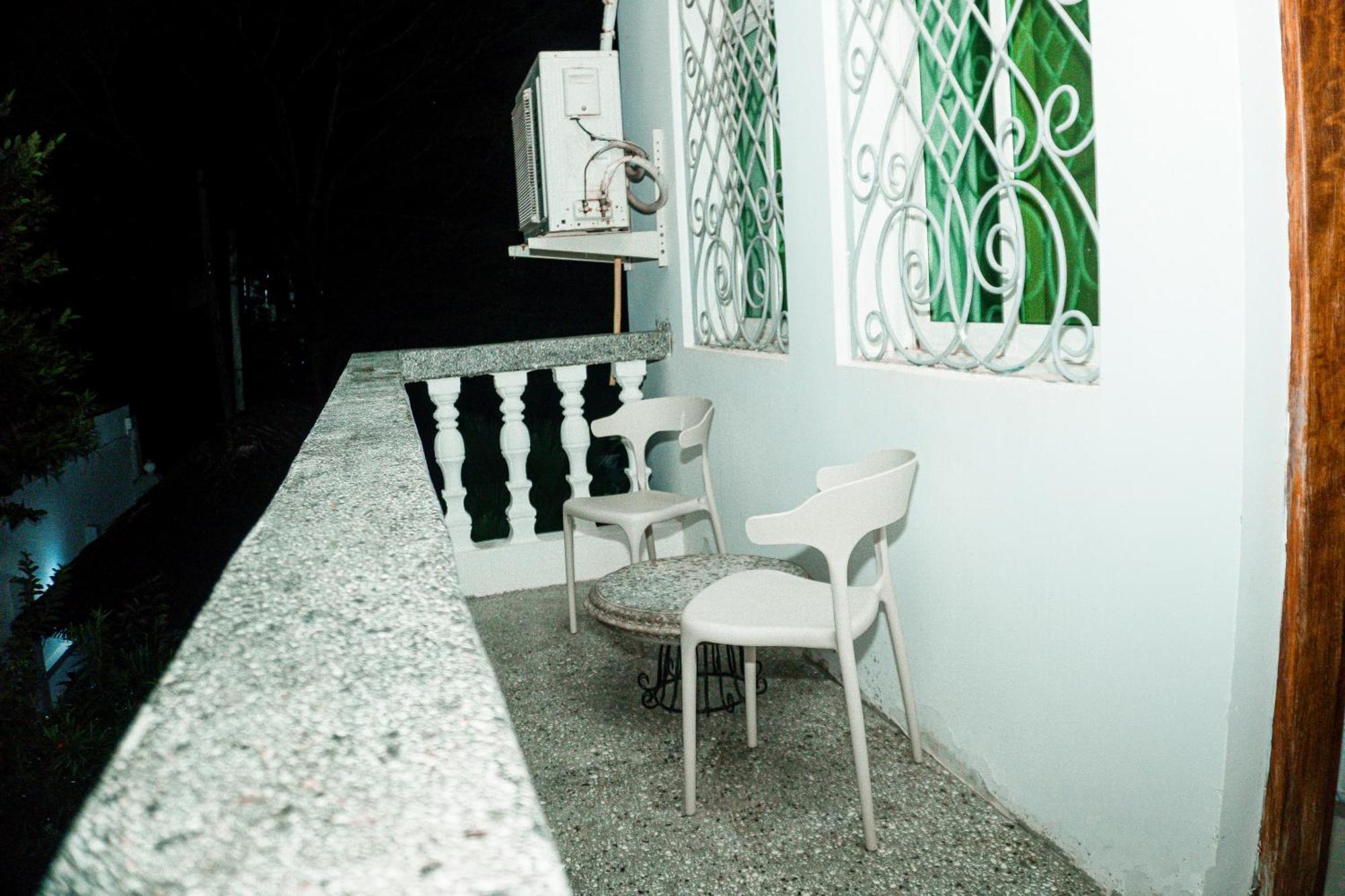 64 Zenj House Luxury Airport B&B Mbweni Buitenkant foto