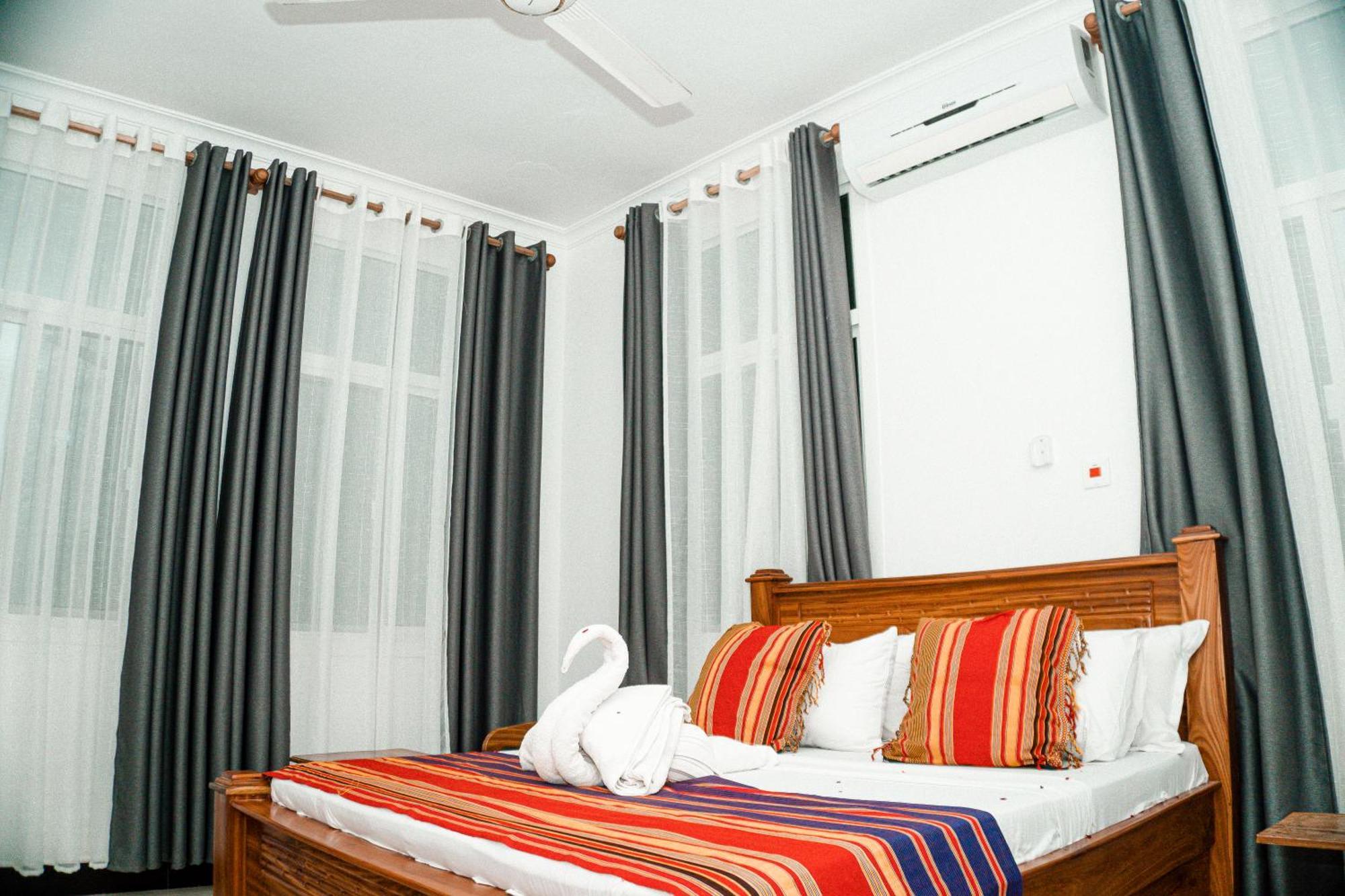 64 Zenj House Luxury Airport B&B Mbweni Buitenkant foto
