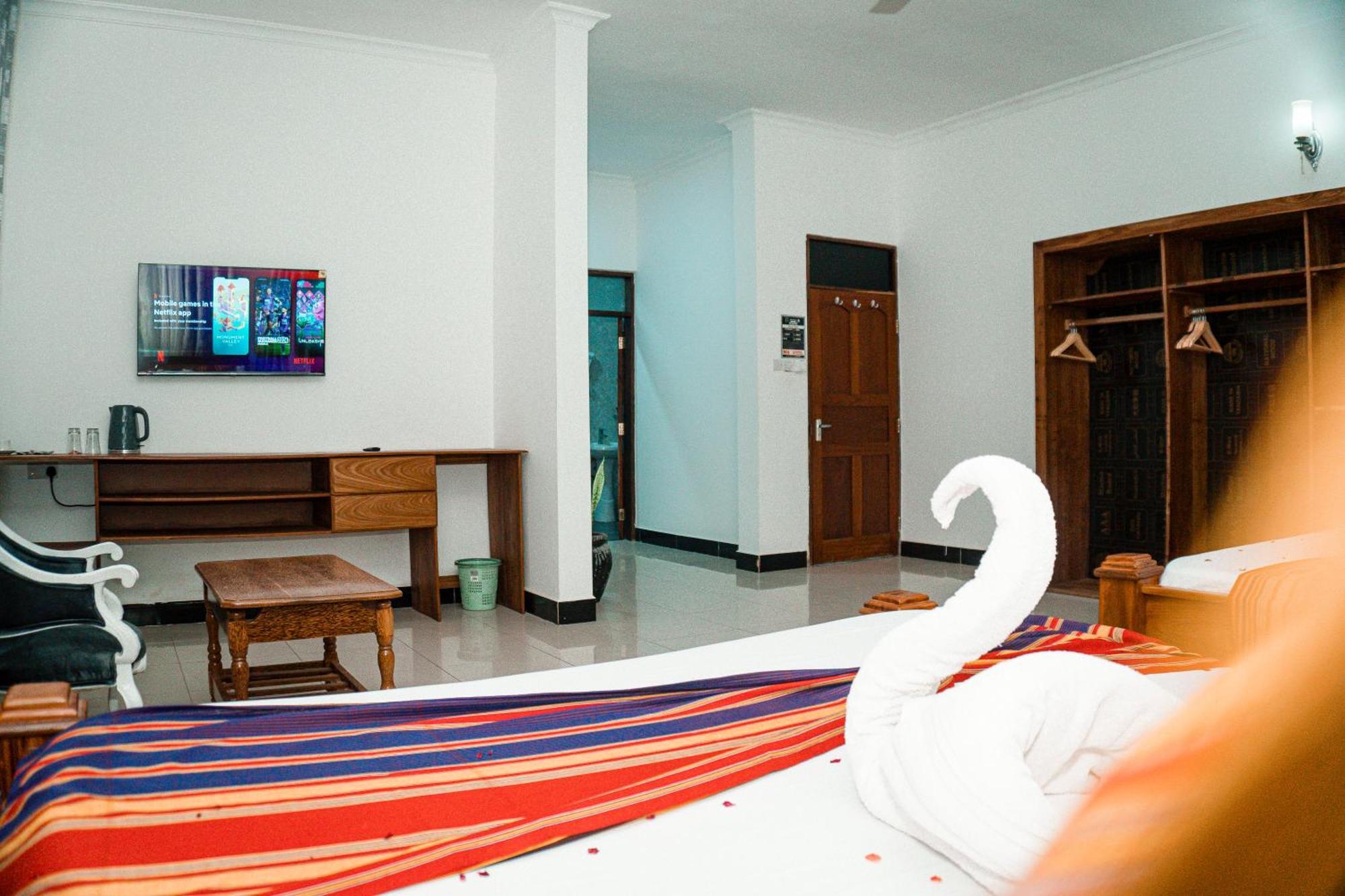 64 Zenj House Luxury Airport B&B Mbweni Buitenkant foto