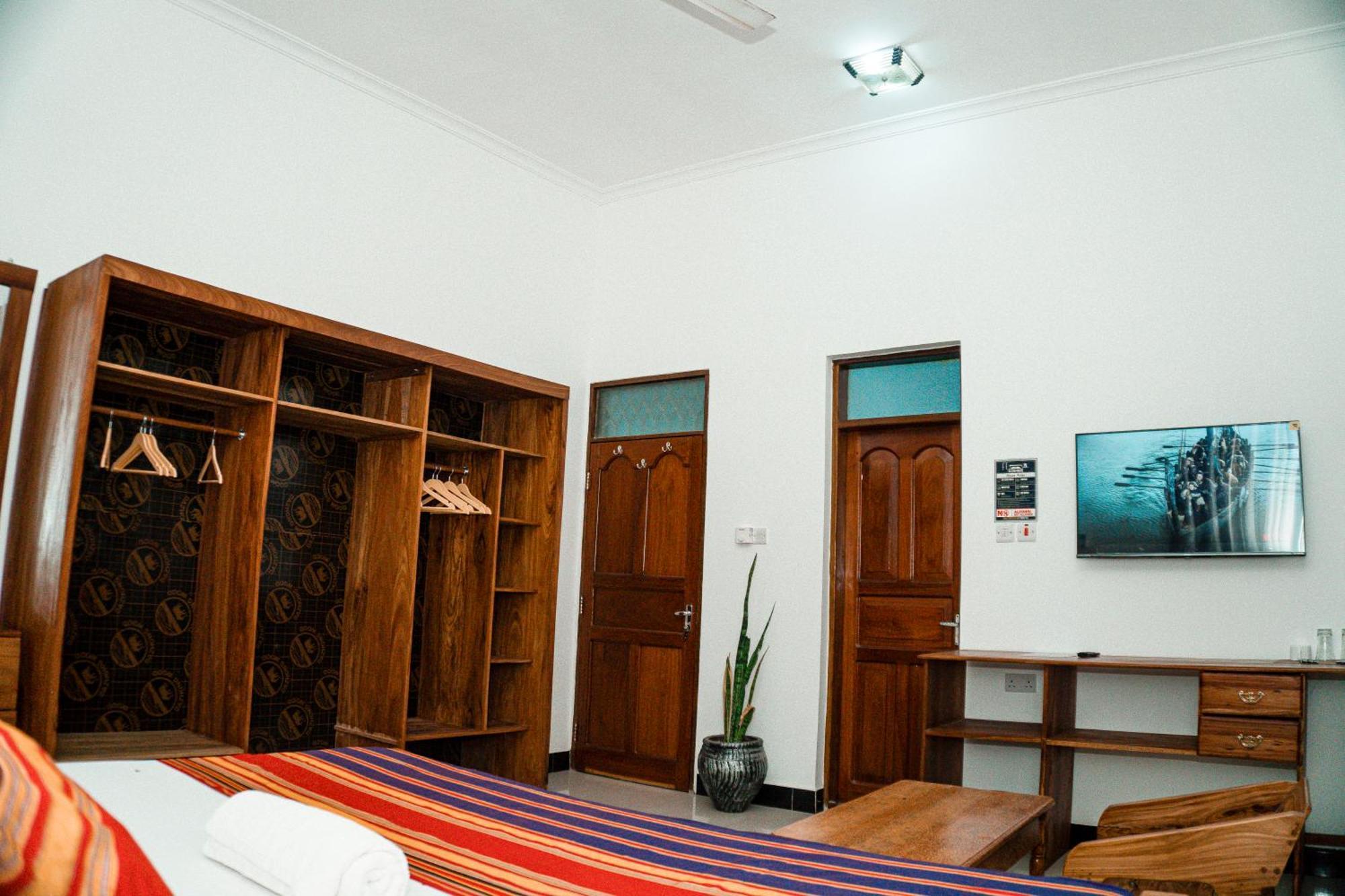 64 Zenj House Luxury Airport B&B Mbweni Buitenkant foto