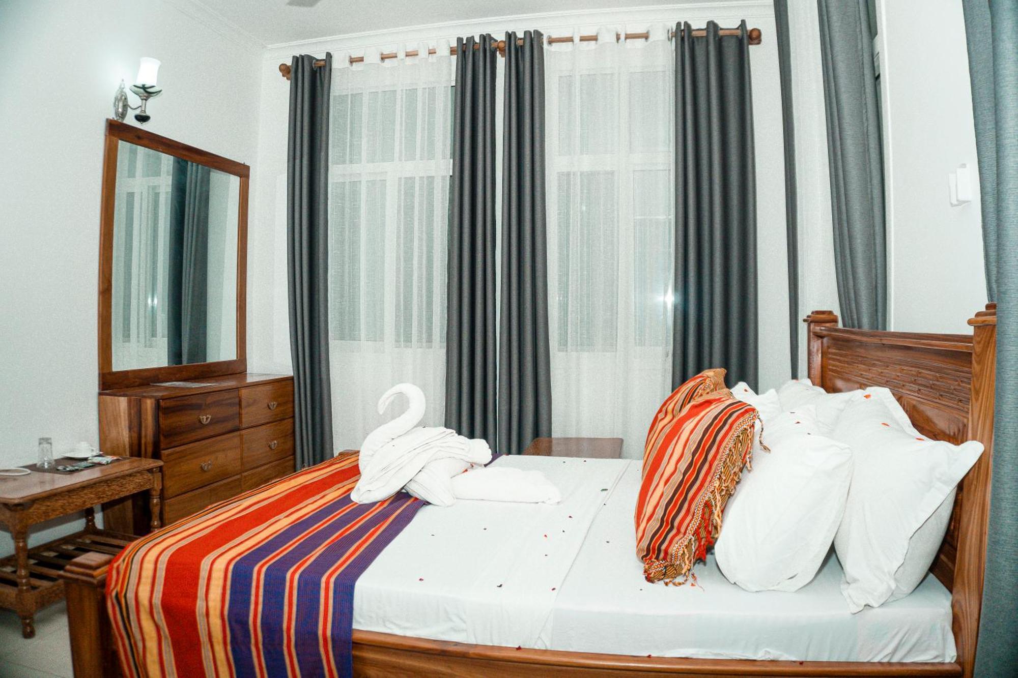 64 Zenj House Luxury Airport B&B Mbweni Buitenkant foto
