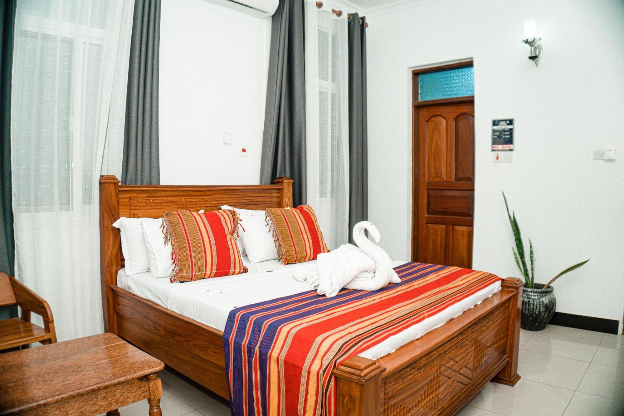 64 Zenj House Luxury Airport B&B Mbweni Buitenkant foto