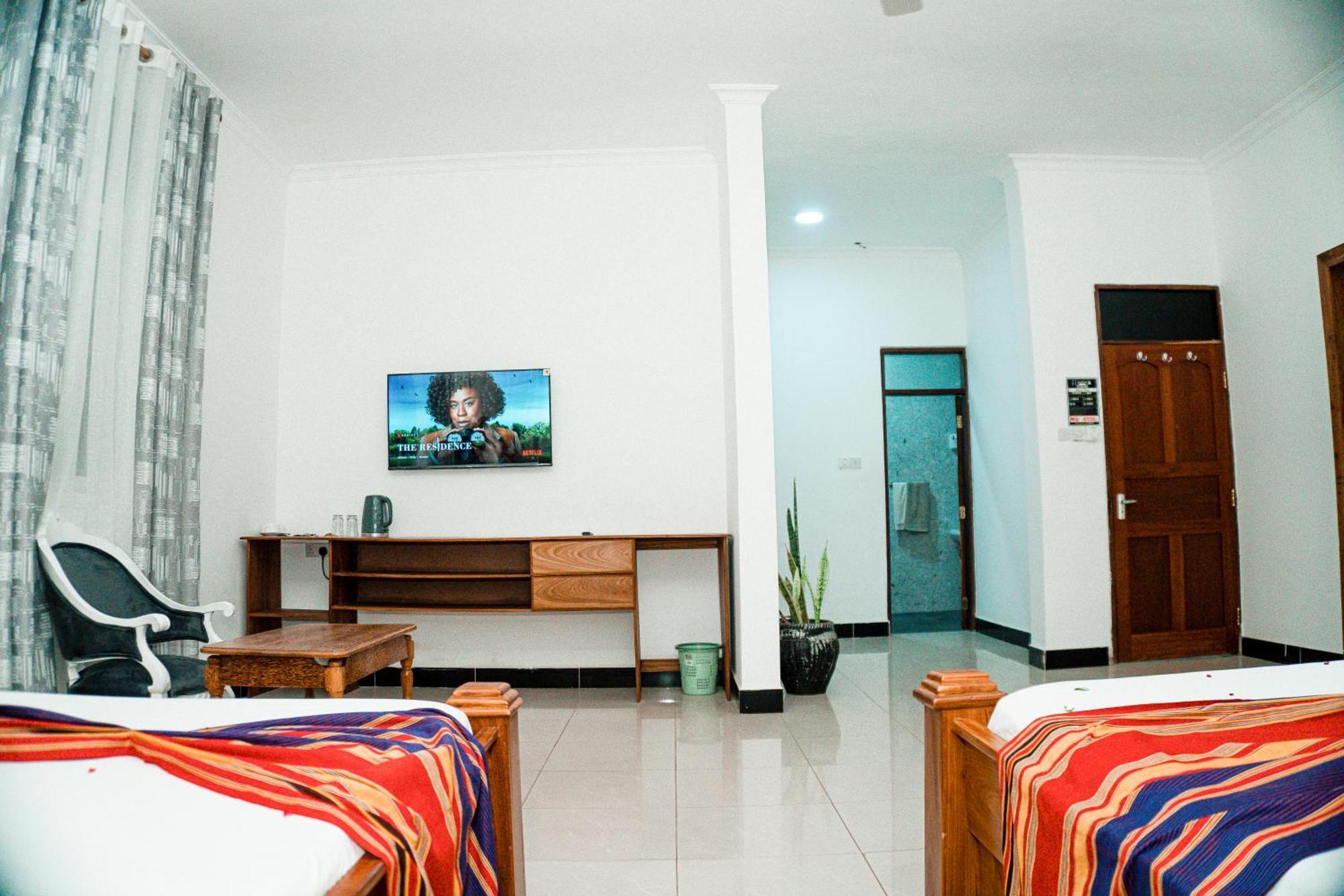 64 Zenj House Luxury Airport B&B Mbweni Buitenkant foto